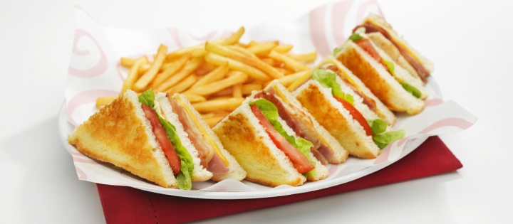 Imagen - VIPS, VIPSmart, Ginos, Fridays, The Wok y Rugantino ya reparten a domicilio con Deliveroo
