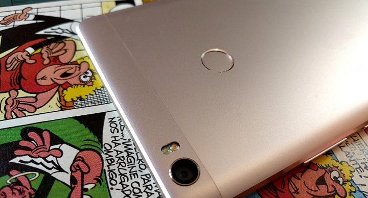 Imagen - Review: Xiaomi Mi Max, un smartphone con grandes especificaciones y tamaño aun mayor