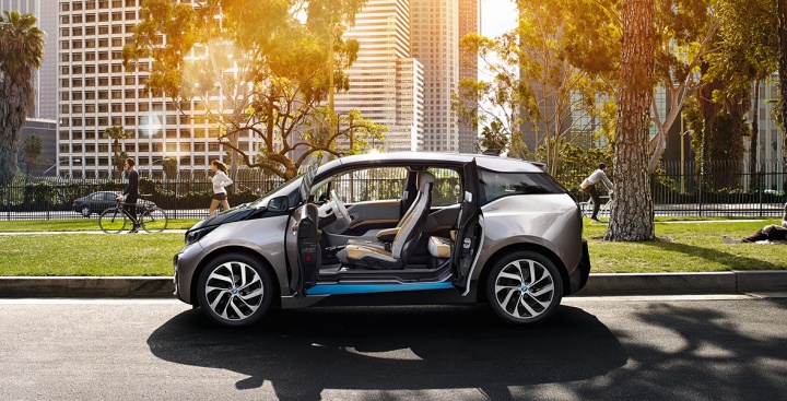 Imagen - Cabify Electric llega a Madrid con 20 veh&iacute;culos BMW
