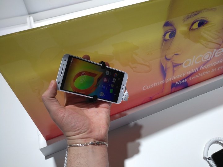 Imagen - Alcatel presenta los nuevos A5 LED, A3 y U5