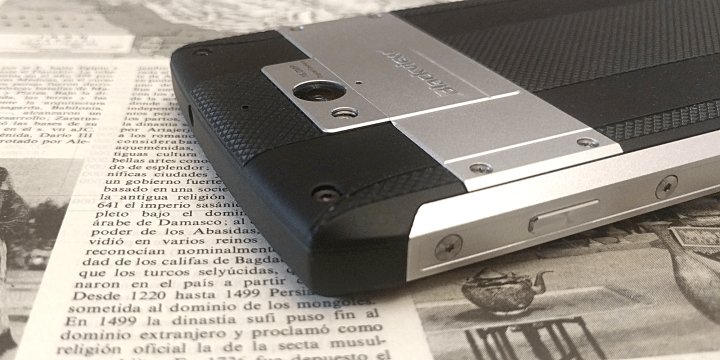 Imagen - Review: Blackview BV8000 Pro, un smartphone que resiste agua, polvo y caídas