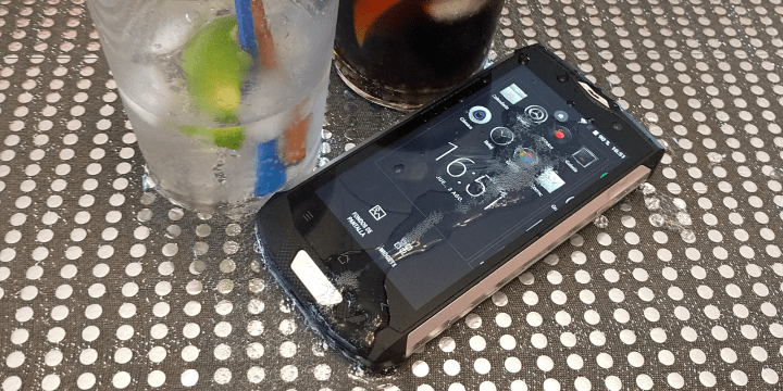 Imagen - Review: Blackview BV8000 Pro, un smartphone que resiste agua, polvo y caídas