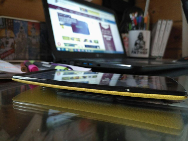 Imagen - Review: WTF?! Smart Stickers, pega tu m&oacute;vil en cualquier lugar con este accesorio