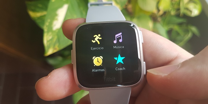 Imagen - Review: Fitbit Versa, un smartwatch deportivo con un buen diseño
