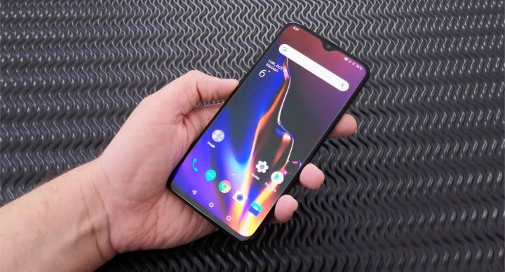 Imagen - Review: OnePlus 6T, lector de huellas en pantalla y mini notch para un móvil detallista