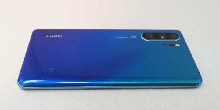 Imagen - Huawei P30 Pro es oficial: cu&aacute;druple c&aacute;mara con zoom x10 y sensor de huellas en pantalla