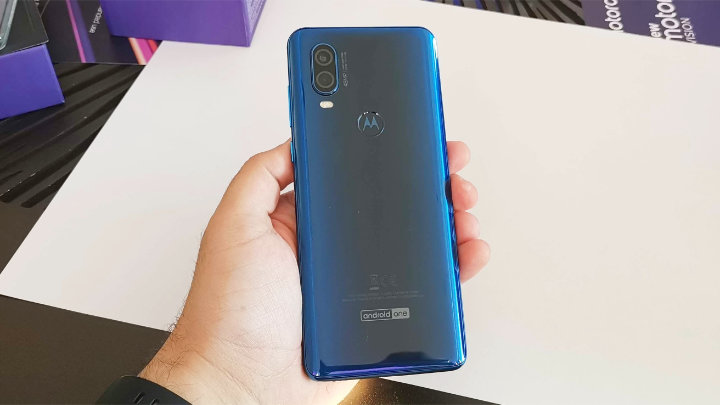 Imagen - Motorola One Vision llega a Espa&ntilde;a: c&aacute;mara selfie en pantalla y Android One