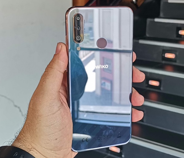 Imagen - Wiko View 3 y View 3 Pro llega a Espa&ntilde;a: triple c&aacute;mara, mini notch y bater&iacute;a de 4.000 mAh