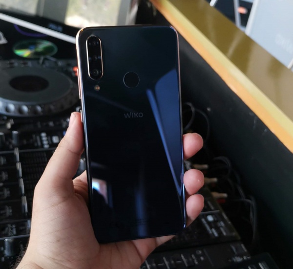 Imagen - Wiko View 3 y View 3 Pro llega a Espa&ntilde;a: triple c&aacute;mara, mini notch y bater&iacute;a de 4.000 mAh