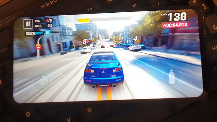 Imagen - Review: Asus ZenFone 6, la cámara rotatoria es sólo el principio