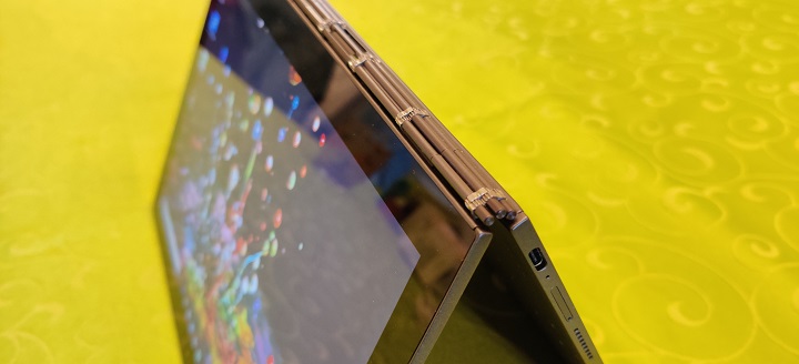 Imagen - Review: Lenovo Yoga Book C930, el port&aacute;til que parece una libreta con dos pantallas