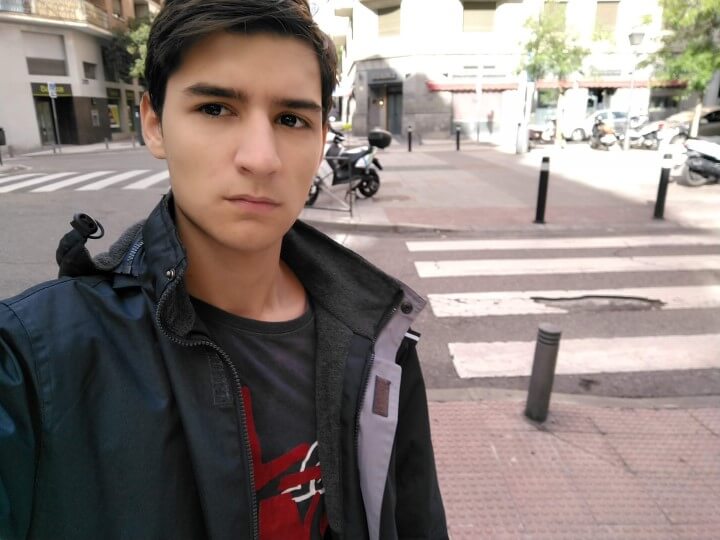 Imagen - Review: Moto G8 Plus, un m&oacute;vil gama media para los que quieren Android casi puro