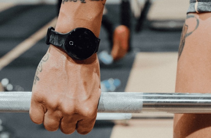 Imagen - La distancia social se puede garantizar con una smartband