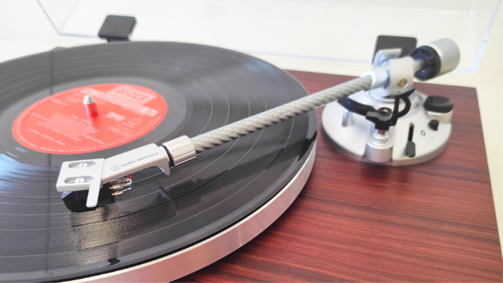 Imagen - Audio-Technica AT-LPW50BTRW, an&aacute;lisis con opini&oacute;n y precio