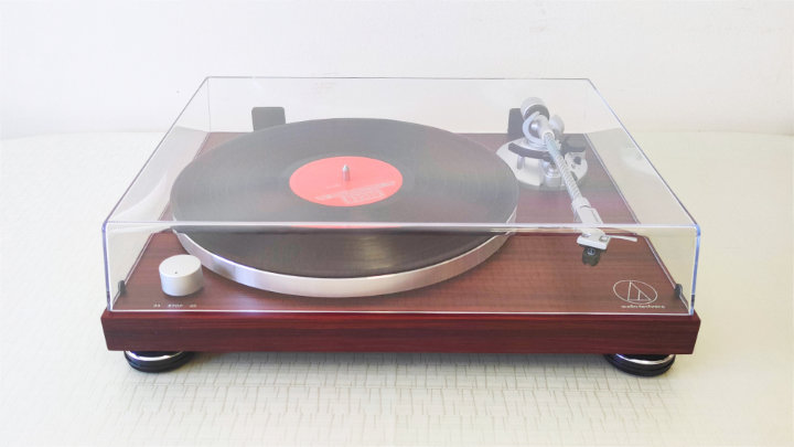 Imagen - Audio-Technica AT-LPW50BTRW, an&aacute;lisis con opini&oacute;n y precio