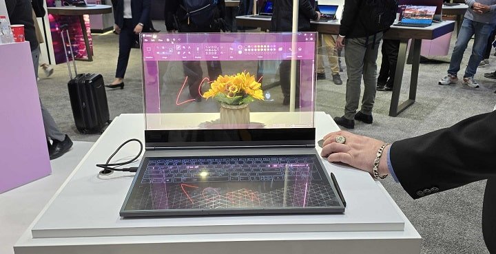 Imagen - ThinkBook Transparent Display es el increíble portátil transparente de Lenovo