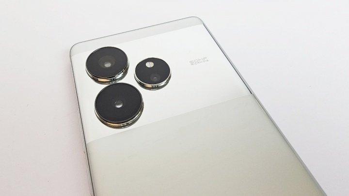 Imagen - Comparativa: realme GT 6 vs Samsung Galaxy S24+, ¿cuál es mejor?