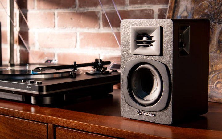 Imagen - Giradiscos Audio-Technica AT-LP70XBT y altavoces AT-SP3X: regalo ideal para los audi&oacute;filos