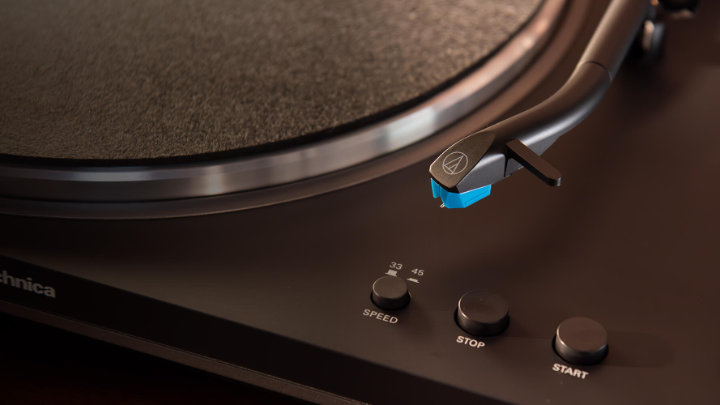 Imagen - Giradiscos Audio-Technica AT-LP70XBT y altavoces AT-SP3X: regalo ideal para los audi&oacute;filos
