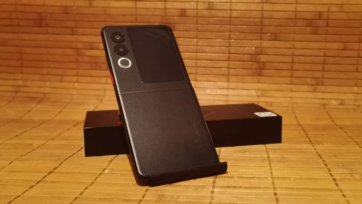 Imagen - Review: Nubia Flip 2 5G, análisis con opinión y precio