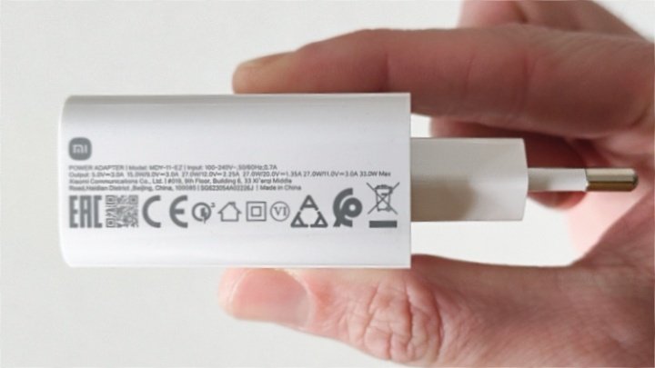 Imagen - ¿Qué significa cada símbolo del cargador del móvil?