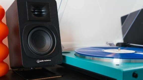 Imagen - Audio-Technica AT-LP60XBT llega en verde azulado: giradiscos autom&aacute;tico con Bluetooth