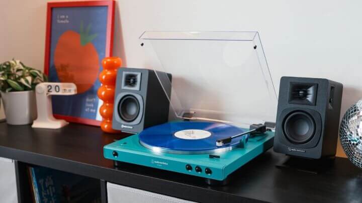 Imagen - Audio-Technica AT-LP60XBT llega en verde azulado: giradiscos autom&aacute;tico con Bluetooth